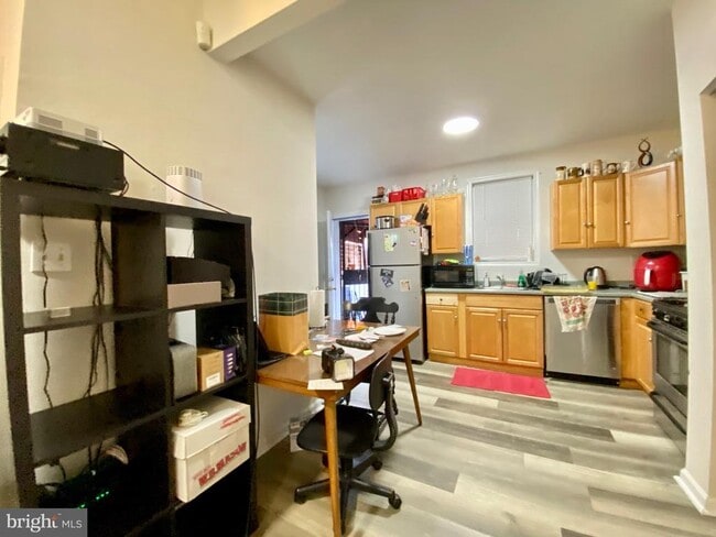 2035 N Gratz St in Philadelphia, PA - Building Photo - Building Photo