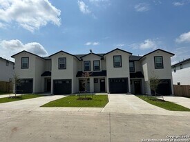8403 V. Verona in San Antonio, TX - Building Photo