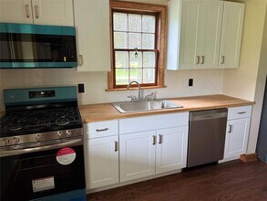 4 Clemson Park in Middletown, NY - Building Photo - Building Photo