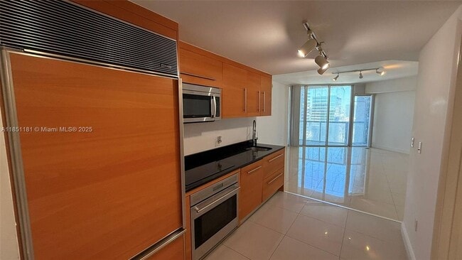 property at 475 Brickell Ave