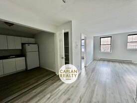 1411 Chapel St, Unit 23 in New Haven, CT - Building Photo - Building Photo