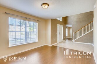 546 Granite Cir in Chuluota, FL - Building Photo - Building Photo