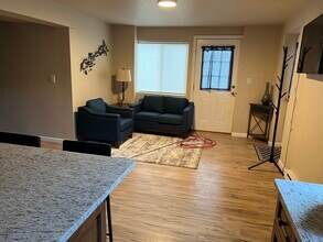 1111 Pitkin Ave, Unit A in Glenwood Springs, CO - Foto de edificio - Building Photo