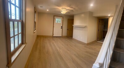 470 S Main St, Unit 470 So. Main St. in Attleboro, MA - Foto de edificio - Building Photo