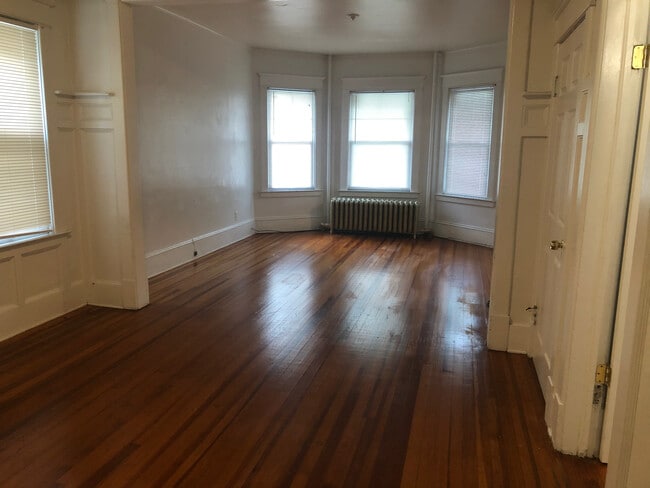 811 Myrtle Ave, Unit 1 in Albany, NY - Foto de edificio - Building Photo