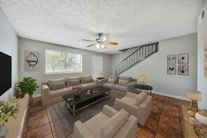 6436 Kentwick Dr in Houston, TX - Building Photo - Building Photo