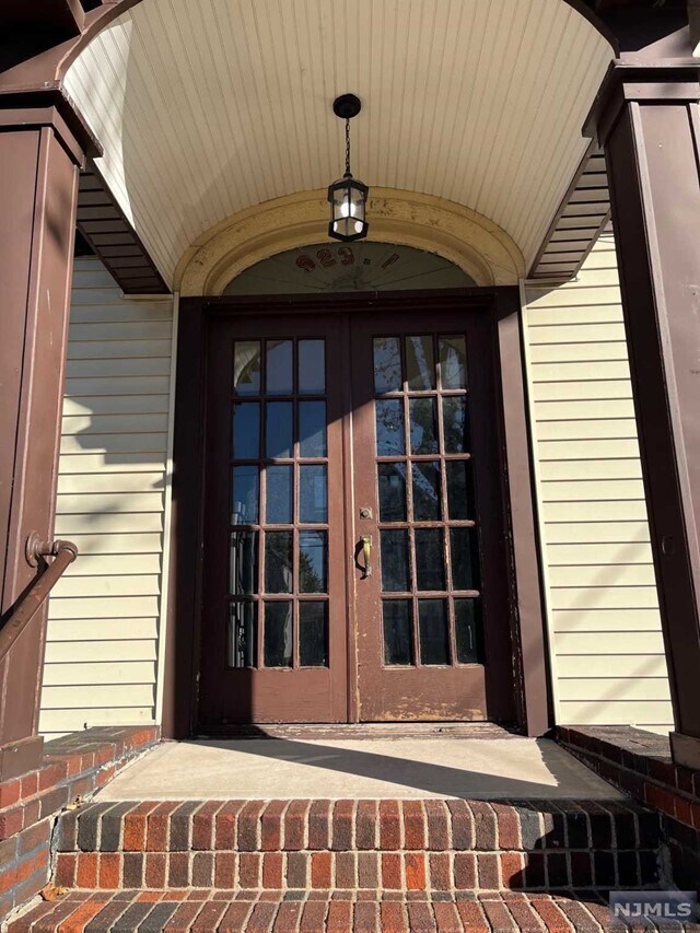 921-923 Sheridan Ave-Unit -1-R in Elizabeth, NJ - Building Photo - Building Photo
