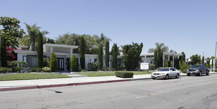 The Corinthian Apartments in Anaheim, CA - Building Photo - Building Photo