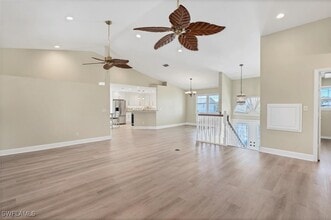 24534 Redfish St in Bonita Springs, FL - Foto de edificio - Building Photo