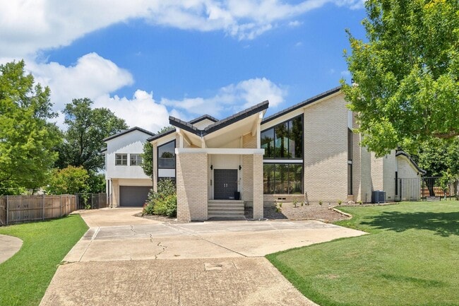 property at 10811 Royal Park Dr