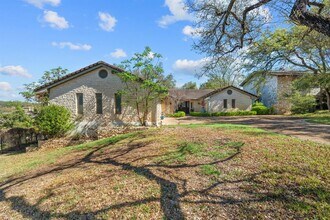 604 Rolling Green Dr in Lakeway, TX - Building Photo - Building Photo