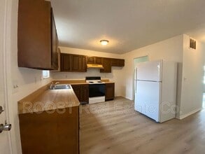 6972-6996-6996 Joseph Dr in Enon, OH - Building Photo - Building Photo