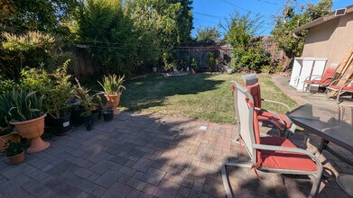 1043 Bonner Ave in Fremont, CA - Building Photo - Building Photo