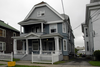 152 Oak St in Binghamton, NY - Building Photo - Building Photo