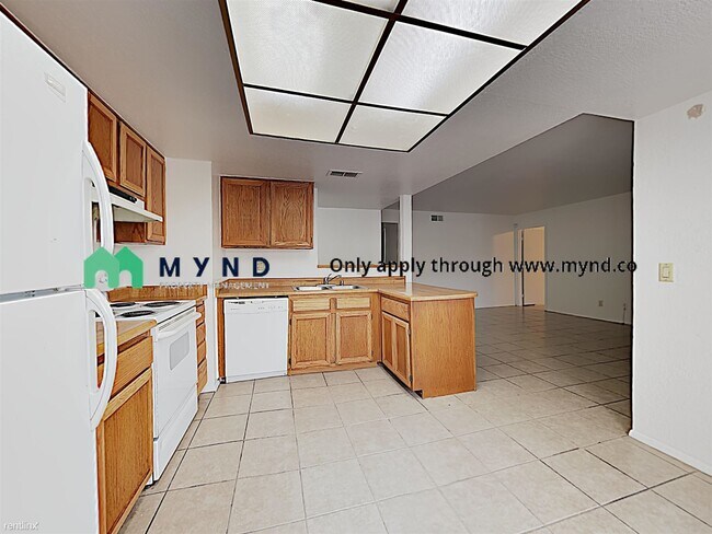 3771 Shirebrook Dr-Unit -Apt 84 in Las Vegas, NV - Building Photo - Building Photo