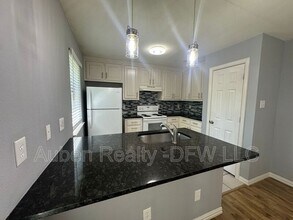 1428 Caneel Ct in Irving, TX - Building Photo - Building Photo