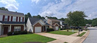 4520 Ravenwood Pl in Union City, GA - Building Photo