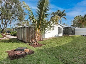 1014 Broad Ave N in Naples, FL - Building Photo - Building Photo