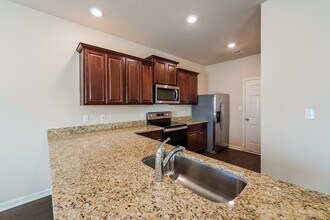 484 Clover Cir in Springville, AL - Building Photo - Building Photo