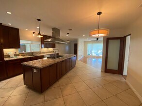 7040 Neri Dr in La Mesa, CA - Building Photo - Building Photo