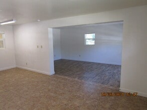 946 Lewis Dr in Daytona Beach, FL - Building Photo - Building Photo