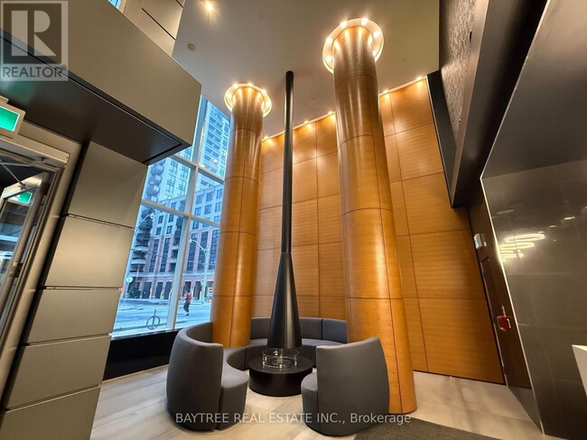 68 Shuter St in Toronto, ON - Building Photo - Building Photo