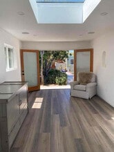 22612 Califa St in Los Angeles, CA - Building Photo - Building Photo