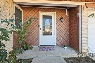 2106 Avalon Ln in Arlington, TX - Building Photo - Building Photo