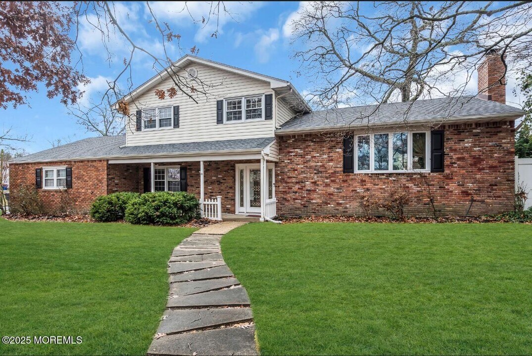 869 Knight St in Toms River, NJ - Building Photo