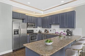 3228 N Sheffield Ave in Chicago, IL - Building Photo - Building Photo