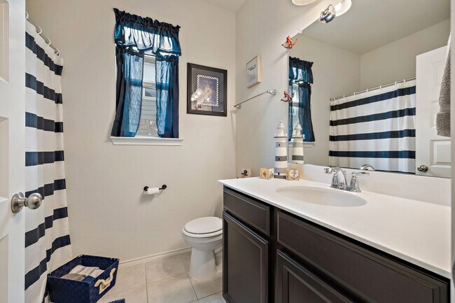 301 Normal School Way in Liberty Hill, TX - Building Photo - Building Photo