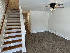 270 Fleming Rd in Charleston, SC - Building Photo - Building Photo