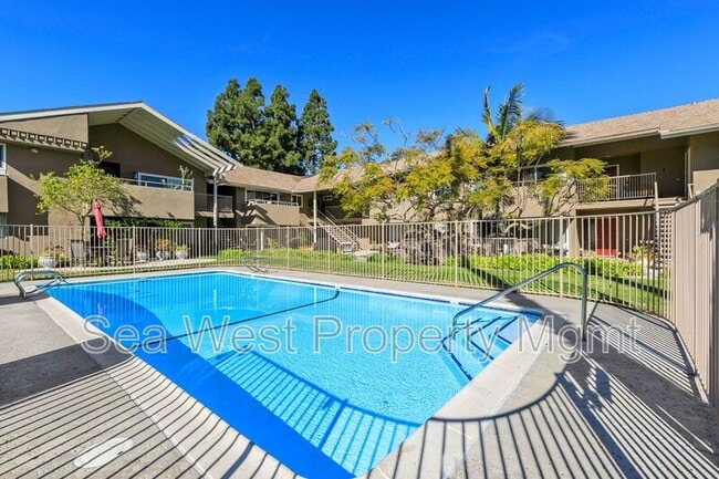 property at 2517 Navarra Dr