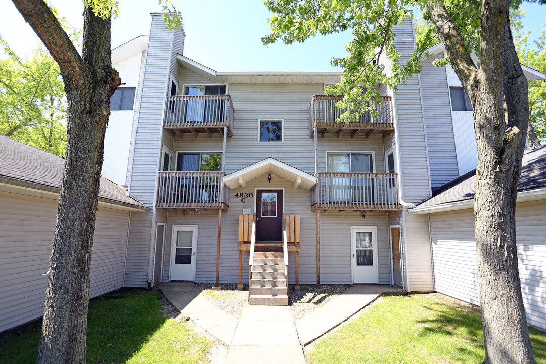 Windsor Crest Apartments in Davenport, IA - Foto de edificio