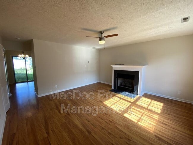 4345 Normandy Ct in Fredericksburg, VA - Building Photo - Building Photo
