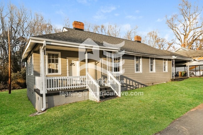 30 Smythe St in Belton, SC - Building Photo - Building Photo