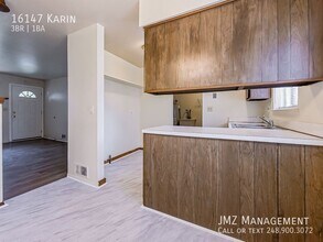 16147 Karin St in Taylor, MI - Building Photo - Building Photo