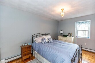 6 George St in Cranston, RI - Building Photo - Building Photo