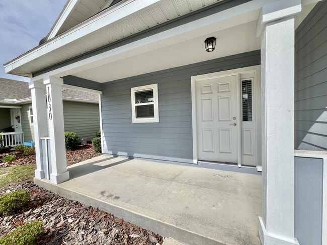1030 SW 251st Way in Newberry, FL - Building Photo - Building Photo
