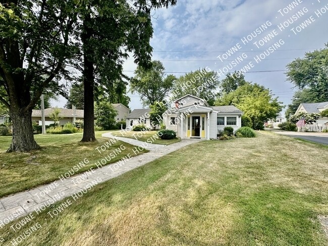 property at 2115 Lake Rd