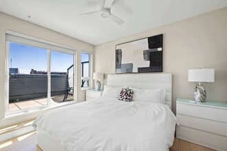 595 Pandora Av in Victoria, BC - Building Photo - Building Photo