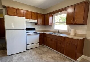 1874 Adelpha Ave in Holt, MI - Building Photo - Building Photo