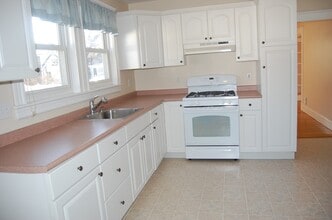 3 Circular Ave in Natick, MA - Building Photo - Building Photo