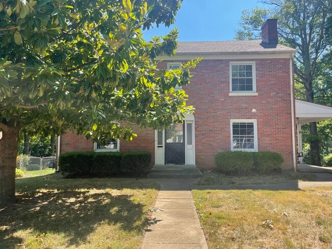 property at 492 Bob O Link Dr