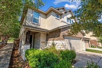 9532 Hunter Ln in Austin, TX - Building Photo - Building Photo