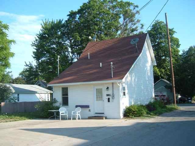 918 W Front St in Traverse City, MI - Foto de edificio - Building Photo