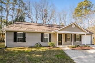 2427 Justin Dr SW in Marietta, GA - Building Photo - Building Photo
