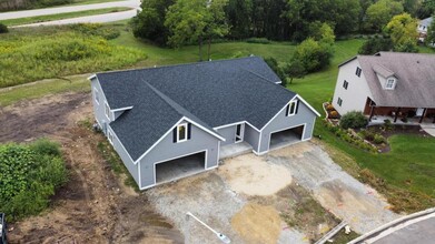 510 Ford Dr in Barneveld, WI - Building Photo - Building Photo