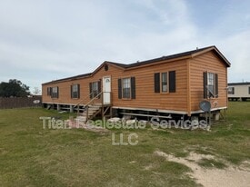 1050 Osage Trail in Church Point, LA - Building Photo
