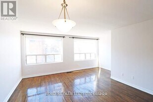 1237E Woodbine Ave in Toronto, ON - Building Photo